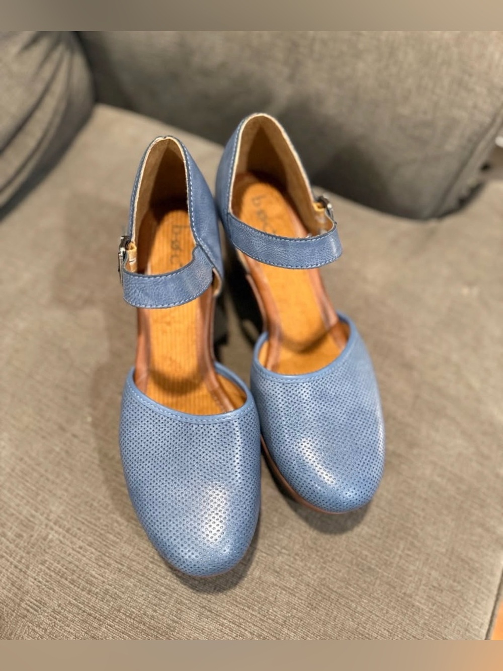 Born Blue Leather Mary Jane Platform Clogs Heels Size 10 NWOT Never Worn - Picture 5 of 6
